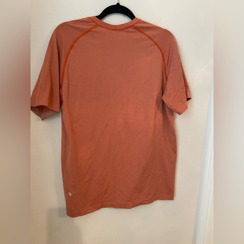 Lululemon Metal Vent Tech Short Sleeve Shirt Coral Orange Size L - Picture 2 of 5